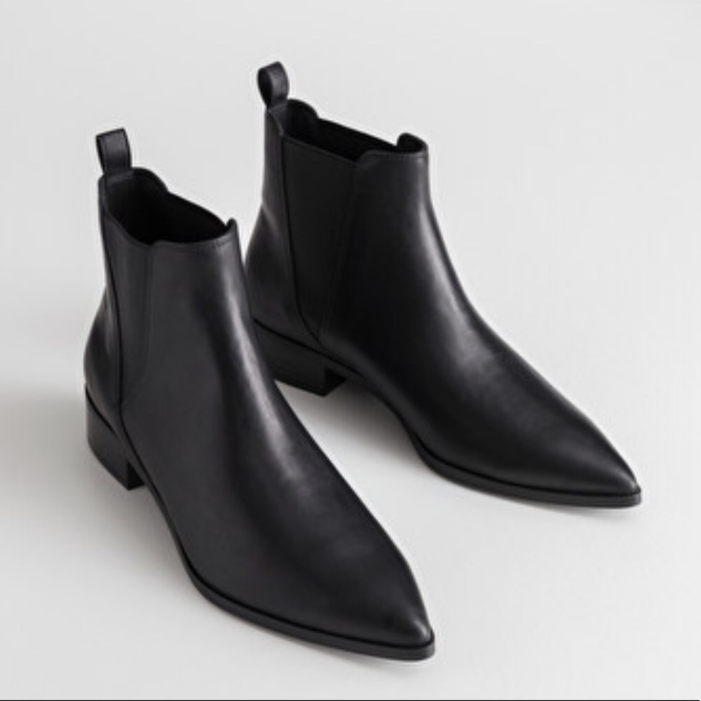 Black Leather Chelsea Boots From “& Other Stories”